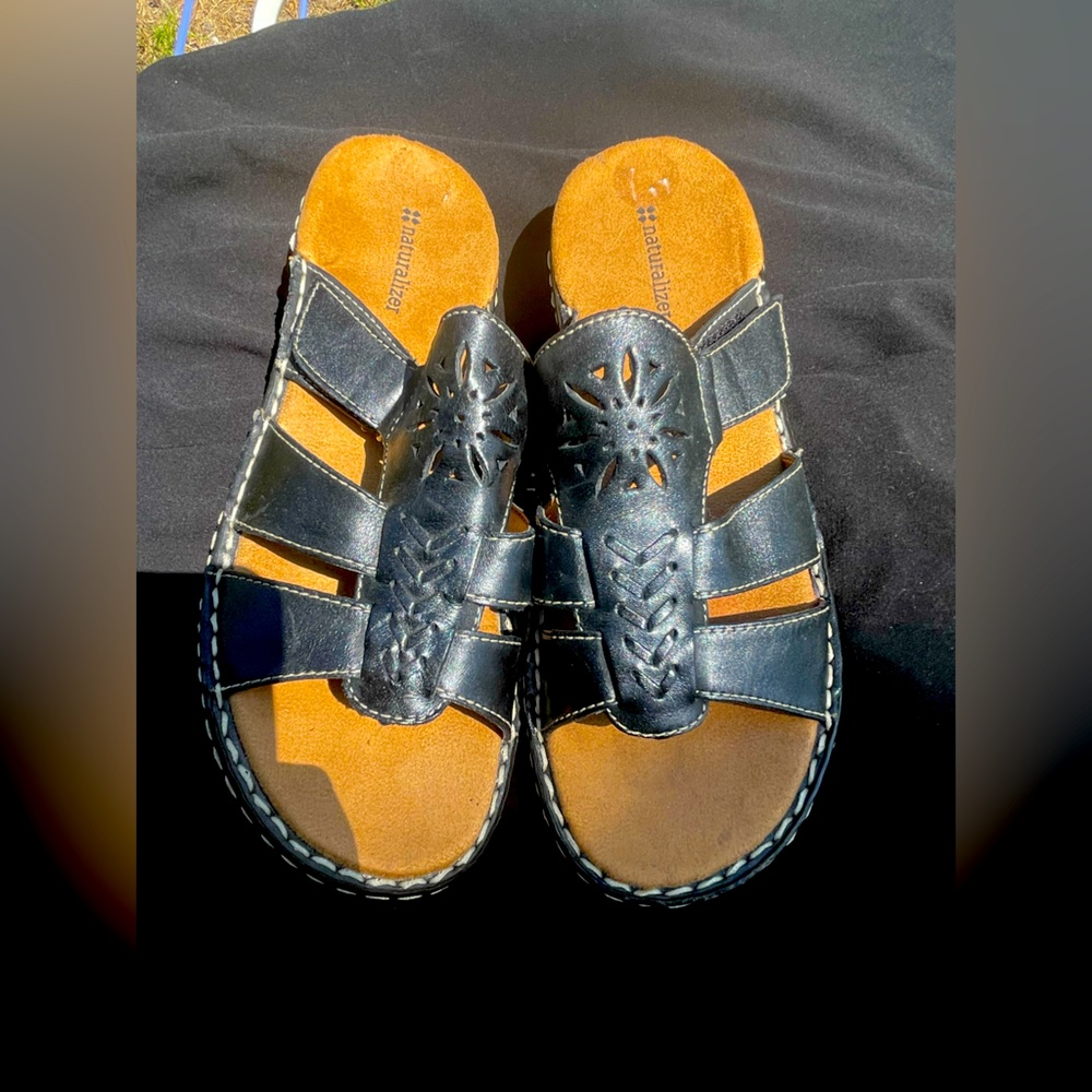 Leather sandals